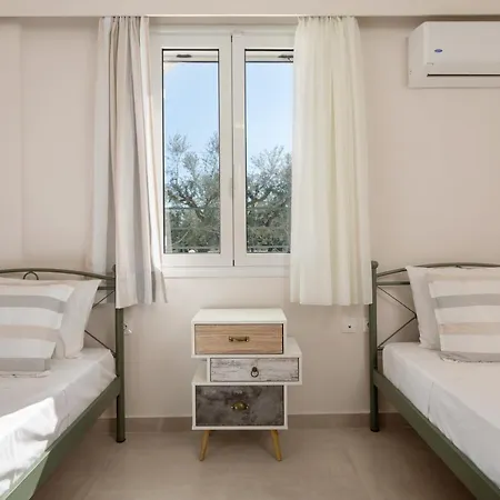 Michaelo - Affordable Luxury! Villa Kalamákion