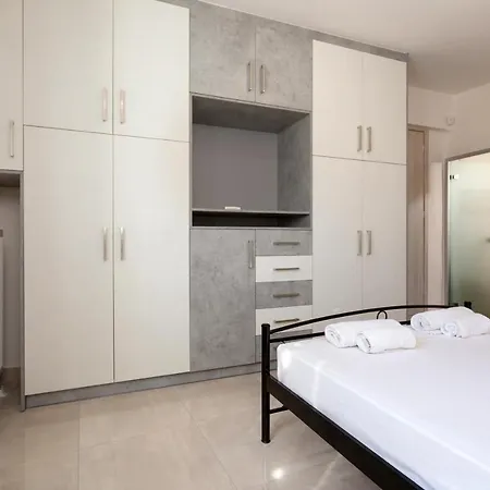 Michaelo - Affordable Luxury!