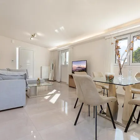 Michaelo - Affordable Luxury! Villa *