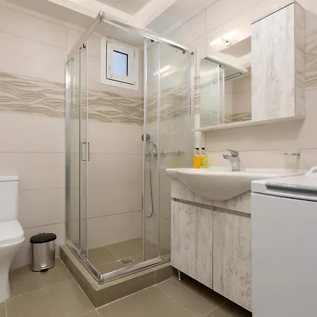 Michaelo - Affordable Luxury!