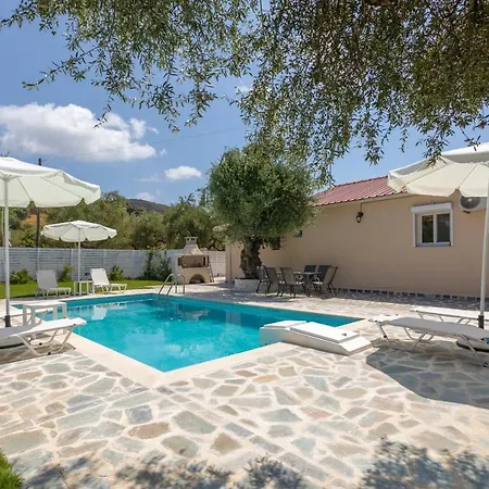 Villa Michaelo - Affordable Luxury! Kalamákion